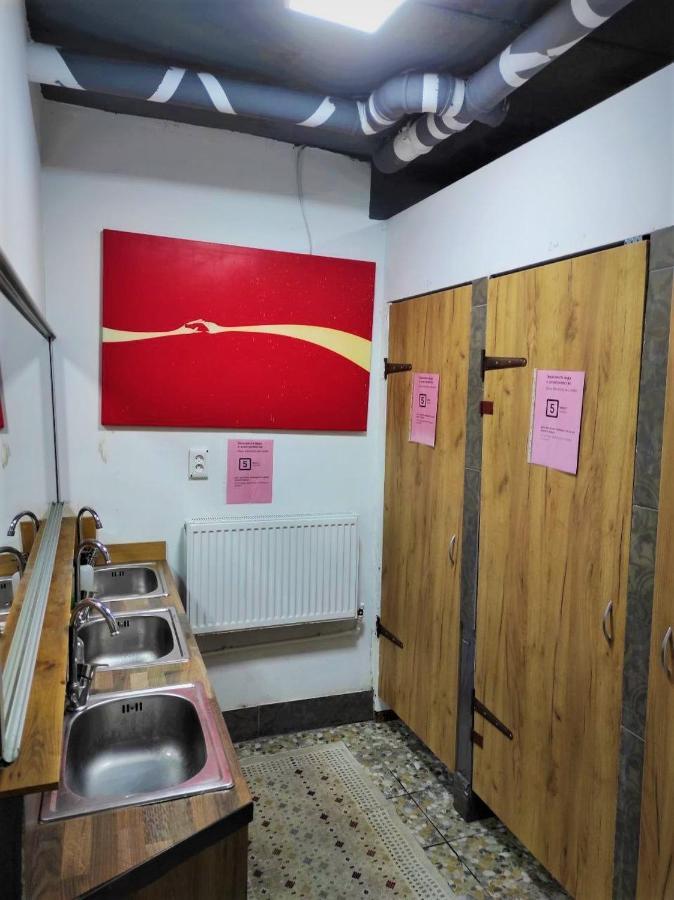 تشيسيناو Bern Hostel المظهر الخارجي الصورة